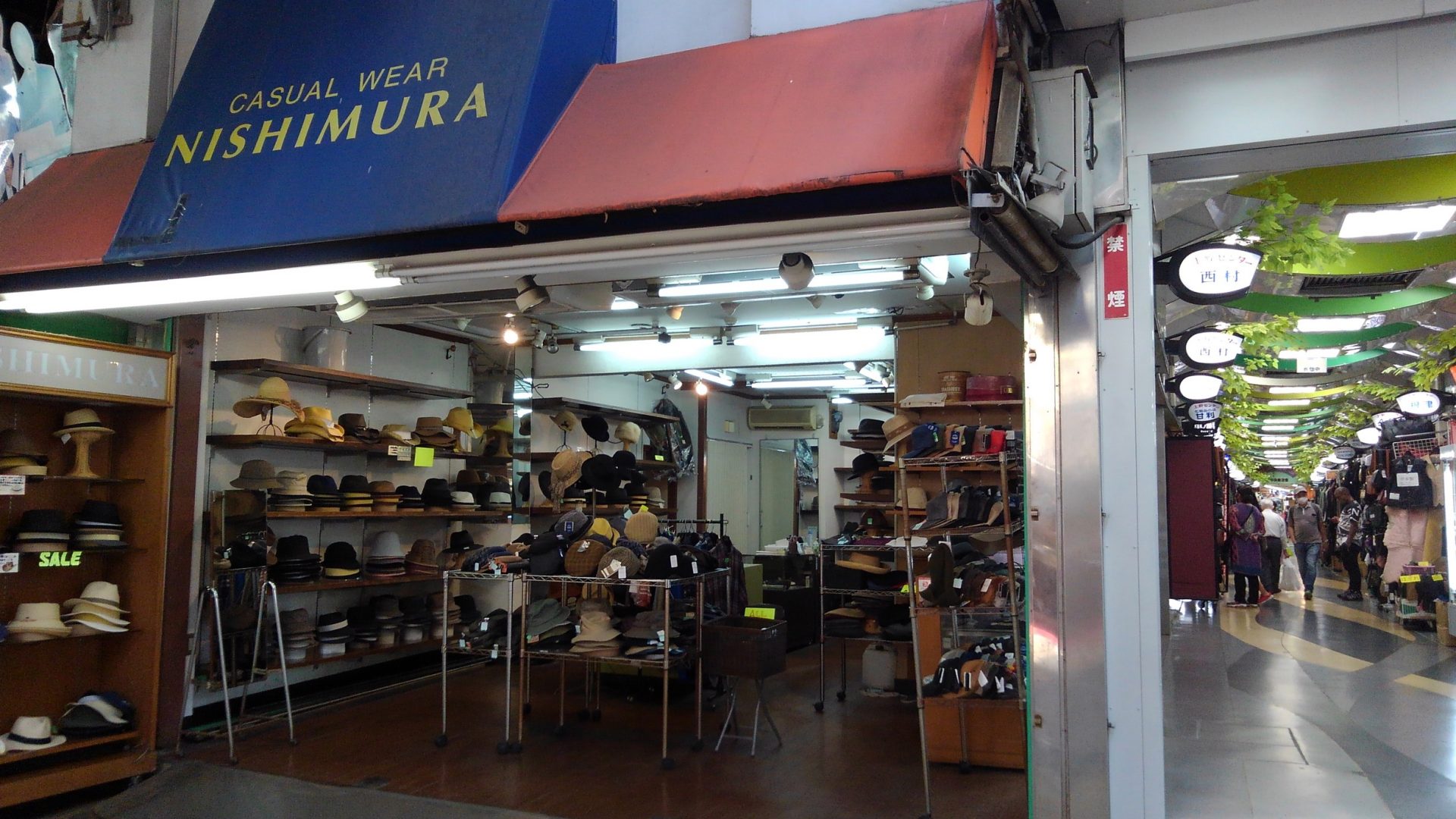 ニシムラ　アメ横老舗の帽子店