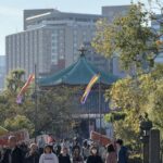 秋晴れの不忍池と弁天堂｜上野公園の秋散歩